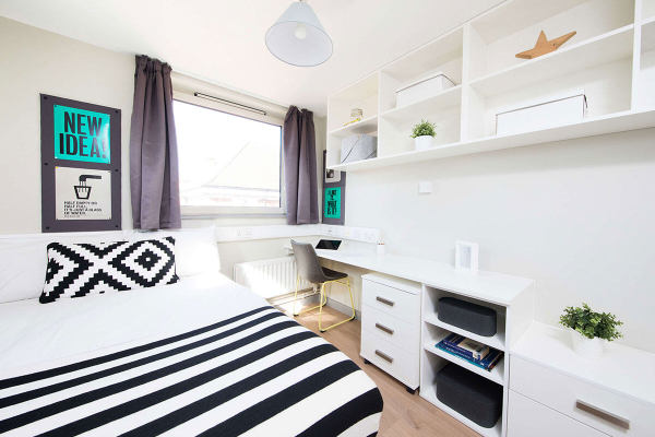 Lancashire student accommodation near top universities,How comfortable are the beds in Lancashire student apartments?