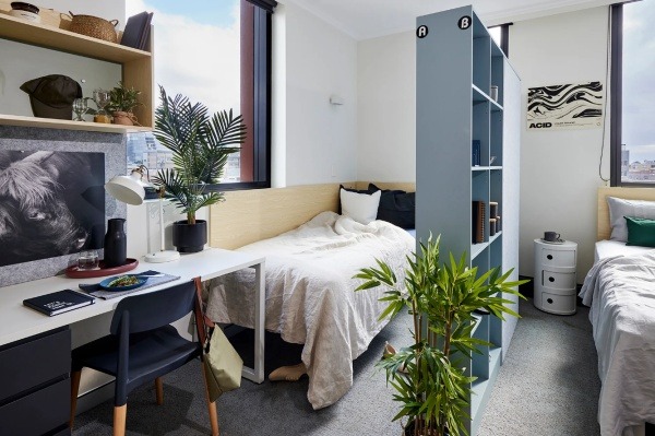 Checklist for moving into a London student apartment,Parking spaces in London student apartments.