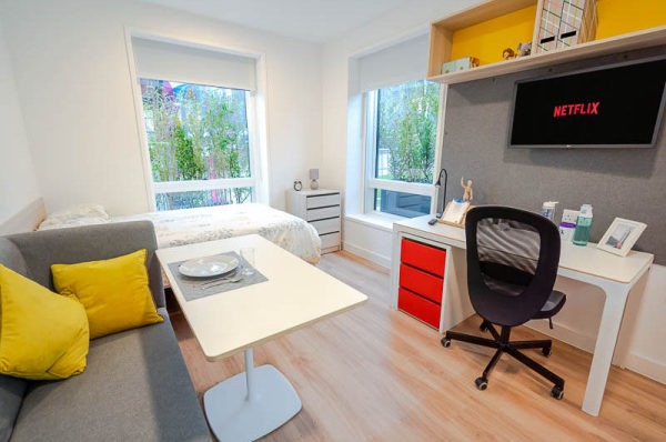 Furnished vs unfurnished student apartments in Edinburgh,Edinburgh student housing price range