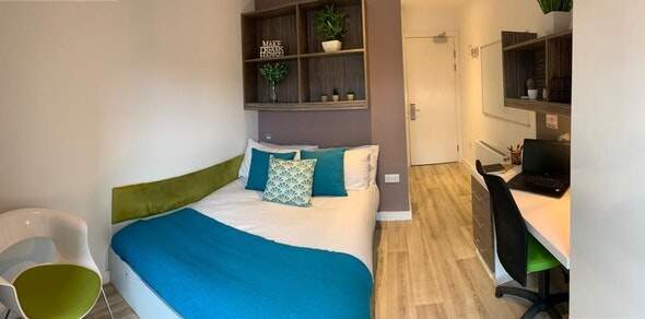 Benefits of living in a London student community,Cheap student accommodation London