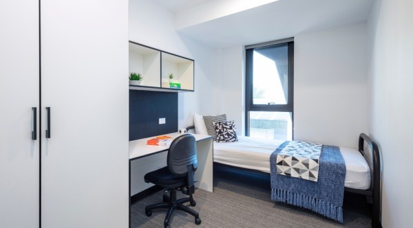 NewYork student accommodation contracts explained,Shared student flat monthly costs NewYork