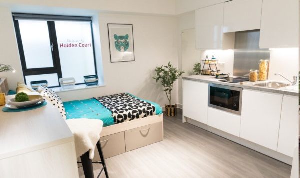 Furnished vs unfurnished student apartments in Liverpool,Liverpool student flats with a balcony.