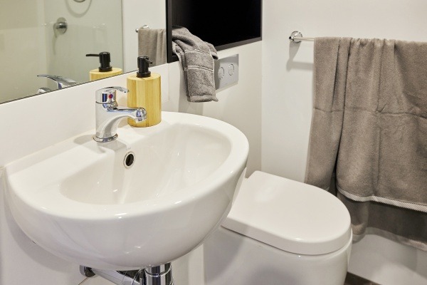 Advantages of en-suite rooms in Melborune student housing,Melborune student housing near campus prices