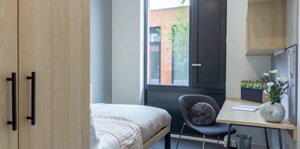 Derby student accommodation contracts explained,Derby student accommodation monthly rent