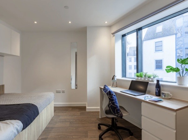 Shared student apartments in Nottingham pros and cons,Nottingham city center student flat rents