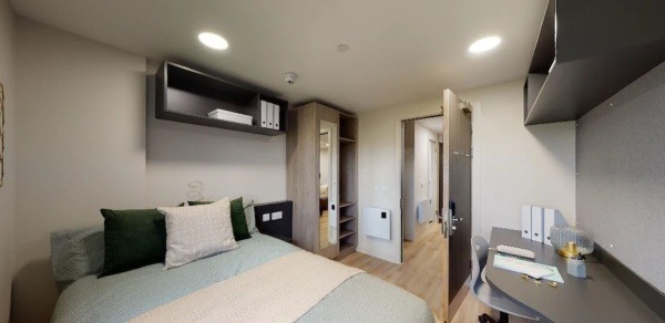 Renewing or ending a student housing lease in Reading,Budget-friendly student hostels in Reading