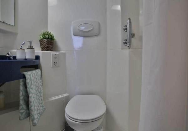 Student studio apartments in Gold Coast,Cheap student living in Gold Coast city