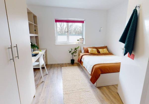 Student studio apartments in London,Price range for student penthouses in London