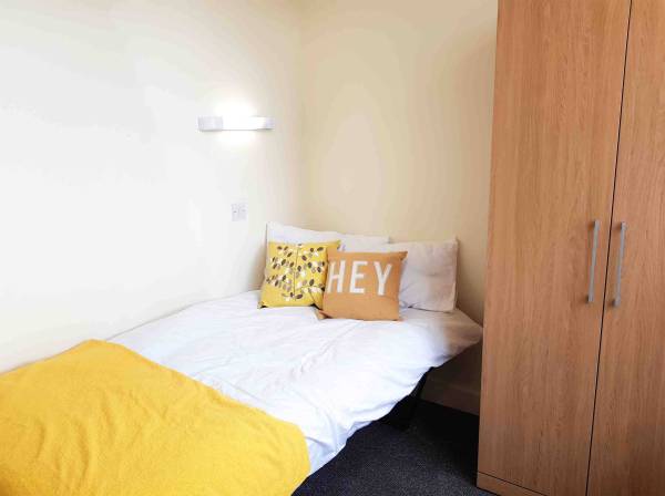 International student rights when renting in London,Student accommodation promotions London