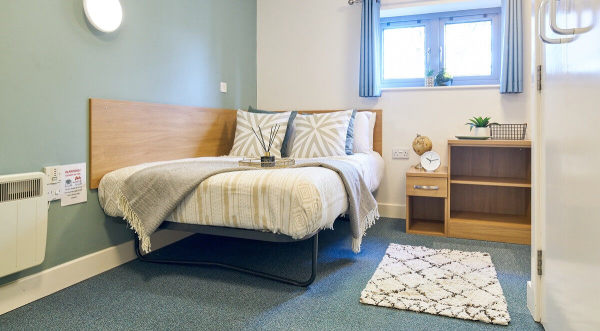 Best time of year to look for student housing in Manchester,Manchester student accommodation monthly rent