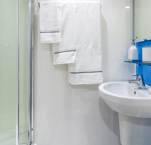 Wollongong student accommodation safety features,Cost-effective student residence Wollongong