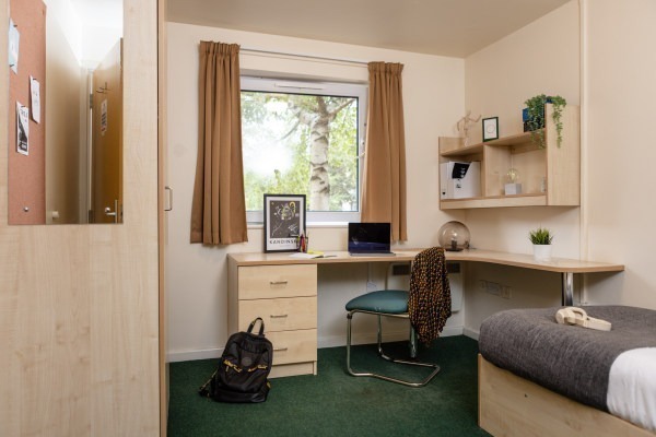 How to rent an apartment in Sheffield for students,Economical student apartments in Sheffield