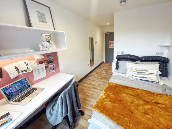 Leeds student accommodation cultural integration tips,Affordable student en-suite Leeds rentals