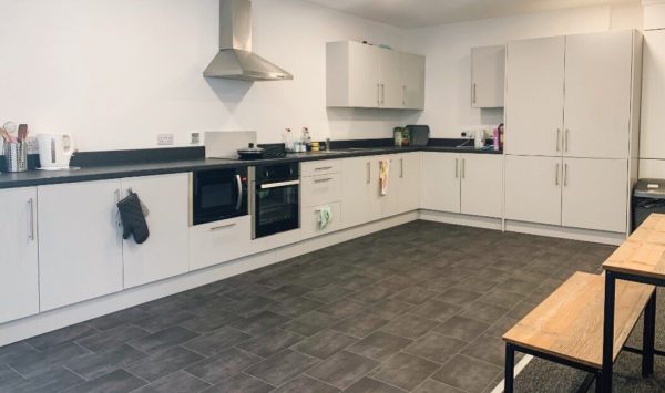 Finding roommates for Stirling student flats,Budget student apartments Stirling