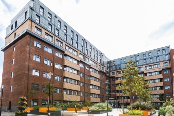 Renewing or ending a student housing lease in Dublin,Dublin student flats with a balcony.