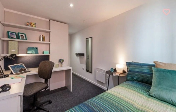 Benefits of living in Bournemouth student halls,Bournemouth student accommodation deposit amount