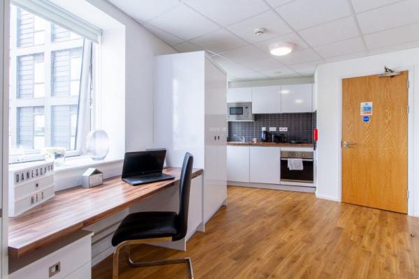 Benefits of living in Lancashire student halls,Yearly student housing lease costs Lancashire