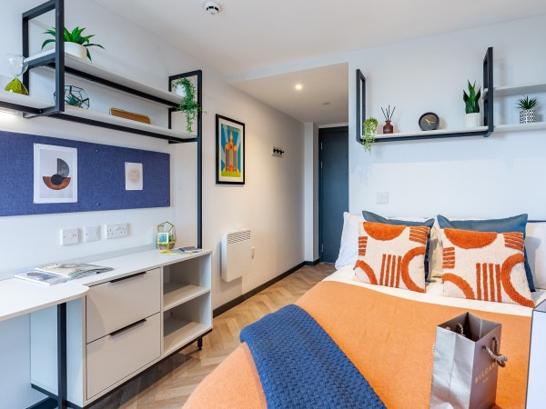 Shared student apartments in Cairns pros and cons,Cost of student accommodation near Cairns tube stations