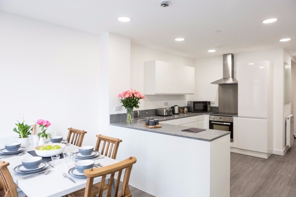 Benefits of living in a Colchester student community,Colchester student housing price range