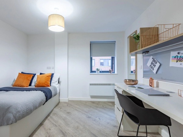 Best time of year to look for student housing in Edinburgh,Best priced student housing in Edinburgh