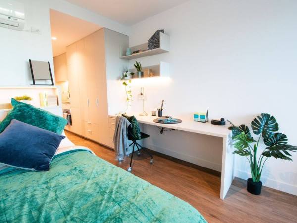 Things to check before signing a lease in Belfast,Belfast student rooms with all utilities included price