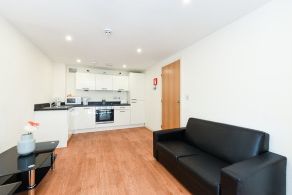 Benefits of living in Edinburgh student halls,Pricing for student flats in central Edinburgh