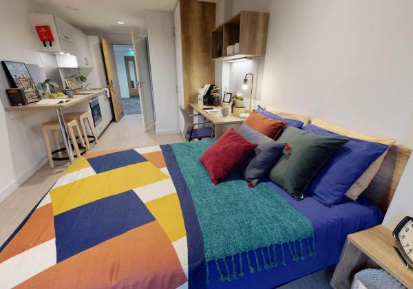 Pros and cons of Brighton student residence halls,Budget-friendly student hostels in Brighton