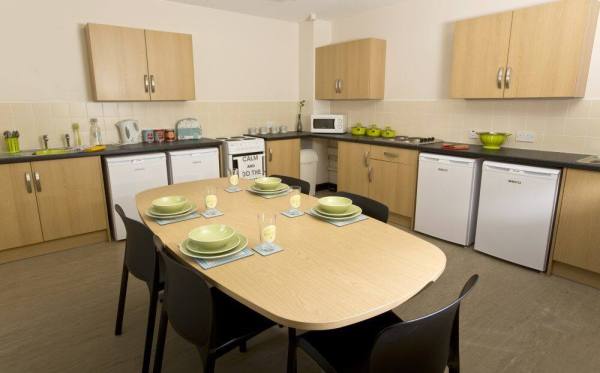 Bedford student accommodation safety features,Low-cost student flats in Bedford