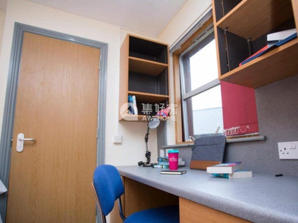 Shared student apartments in Bristol pros and cons,Cheap student en-suite rooms in Bristol