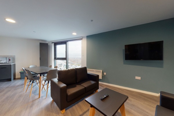 Benefits of living in a London student community,Economical student apartments in London