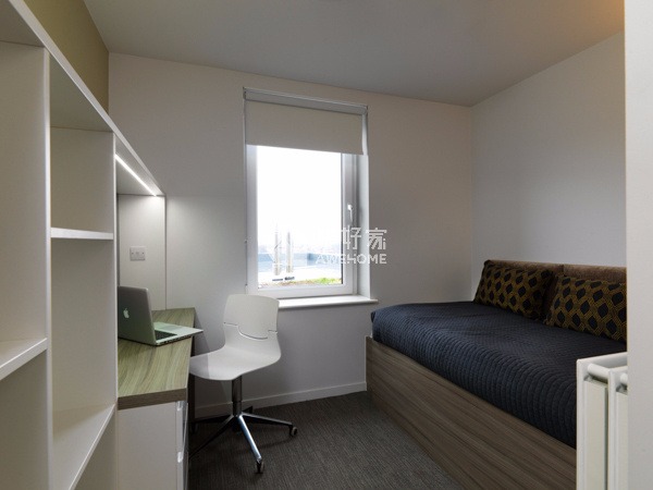 Benefits of living in London student halls,Cost-effective student residence London