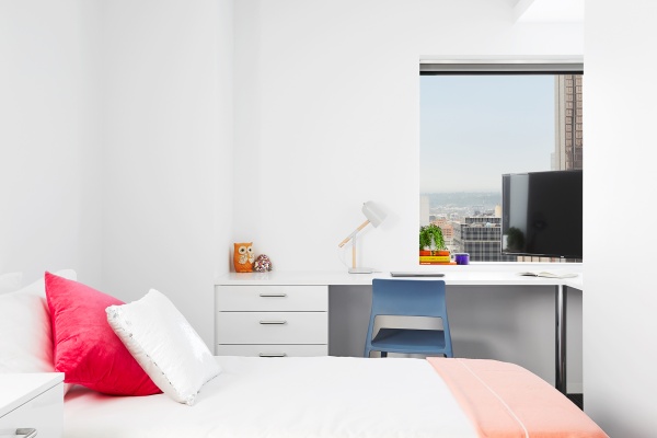 How to rent an apartment in London for students,Is there a washing machine in London student flats?