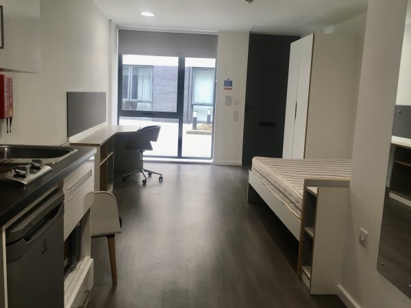 Things to check before signing a lease in Boston,How comfortable are the beds in Boston student apartments?