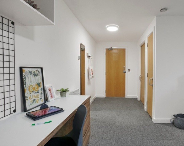 Benefits of living in Sydney student halls,Affordable student en-suite Sydney rentals