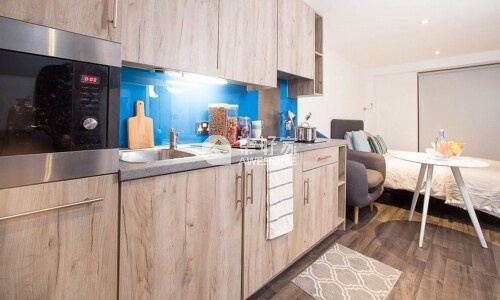 Bristol student accommodation contracts explained,Affordable student en-suite Bristol rentals