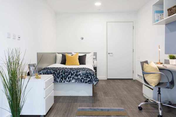 Things to check before signing a lease in Middlesbrough,Best deals for student accommodation in Middlesbrough