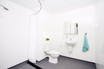 Advantages of en-suite rooms in Liverpool student housing,Liverpool city center student flat rents