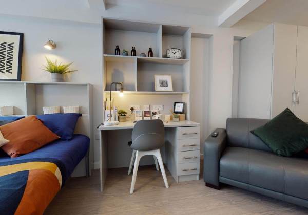 Furnished vs unfurnished student apartments in Coventry,Average rent for student in Coventry