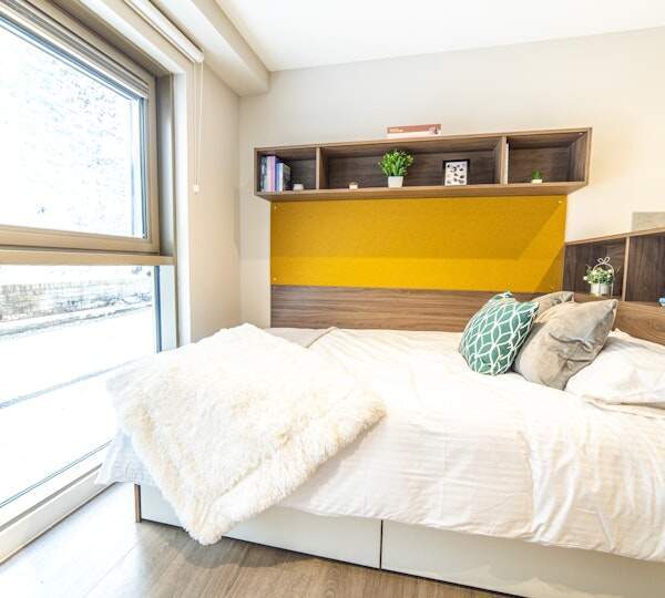 Student studio apartments in Melborune,Cost of student accommodation near Melborune tube stations