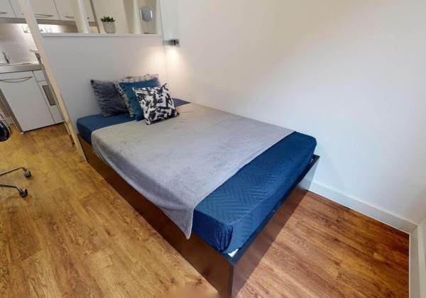 Maintenance requests for London student flats,Best deals for student accommodation in London