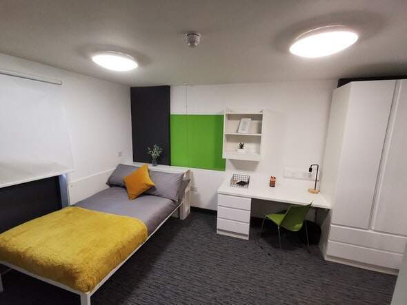 Furnished vs unfurnished student apartments in London,Cost-effective student residence London