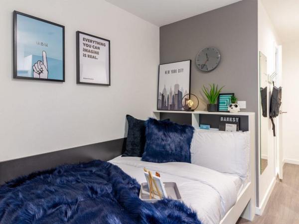 Finding roommates for Leeds student flats,Best priced student housing in Leeds