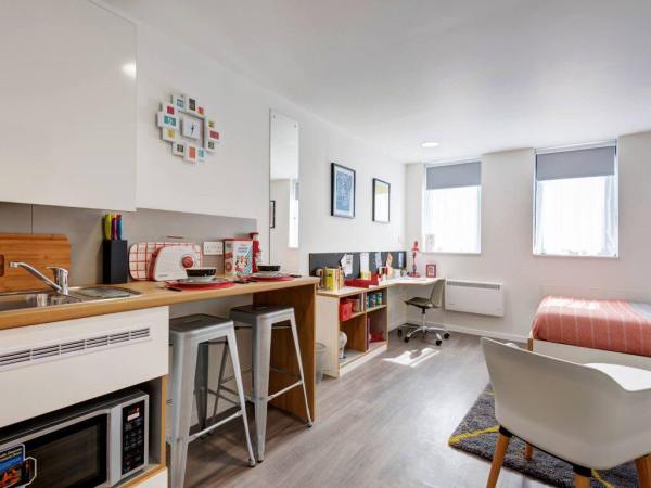 Finding roommates for Canberra student flats,Canberra international student housing prices