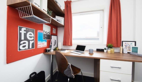 Finding roommates for Portsmouth student flats,Cheap student accommodation Portsmouth