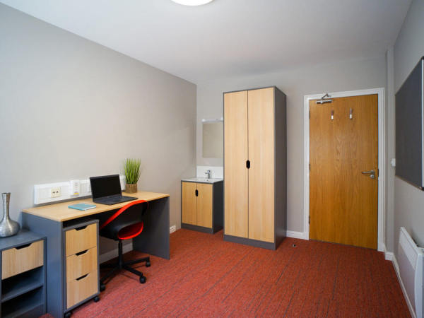 How to negotiate rent for student properties in Auckland,Auckland student accommodation within budget