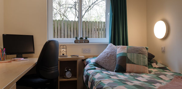 Luton student accommodation near top universities,Luton student halls rent prices