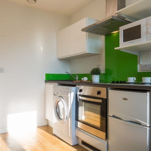 Tips for international students renting in London,London student accommodation within budget