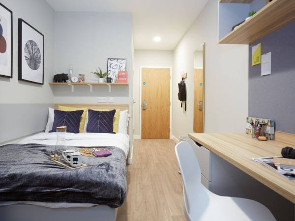 Steps to rent a student property in Stirling,Yearly student housing lease costs Stirling