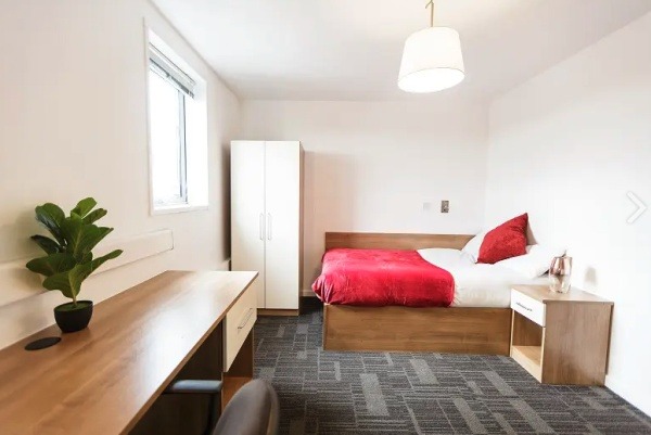 Furnished vs unfurnished student apartments in Gloucester,Price range for student penthouses in Gloucester