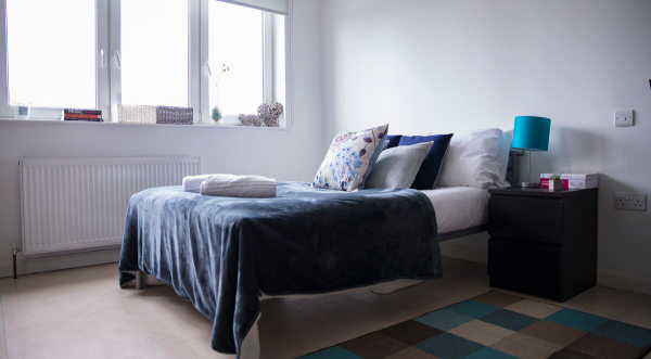 Checklist for moving into a Leeds student apartment,Leeds student halls rent prices